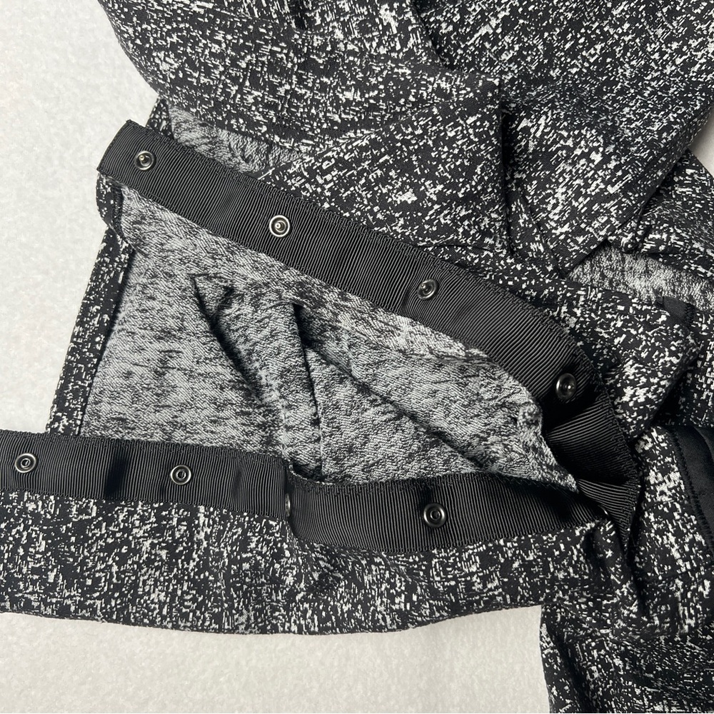 Lululemon Women's Vinyasa Scarf‎ Rulu Ringspun Denim Black White OS - Picture 6 of 6